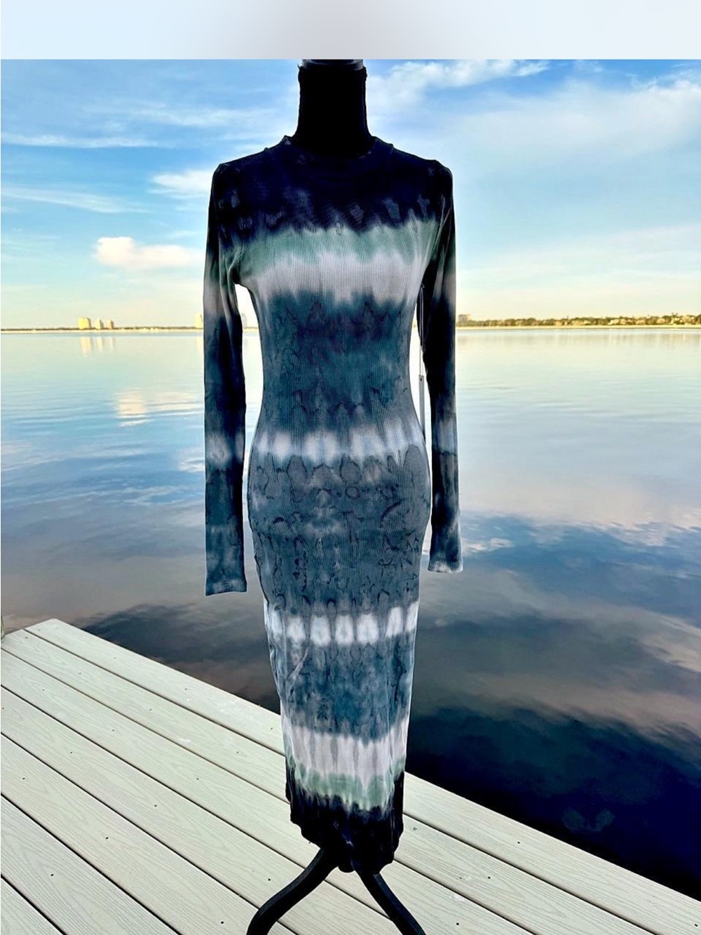 NWT, YFB, S, Young Fabulous & Broke Midnight Galaxy Midi Dress MSRP 158.00-